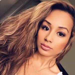 Meet your Posher, Samantha
